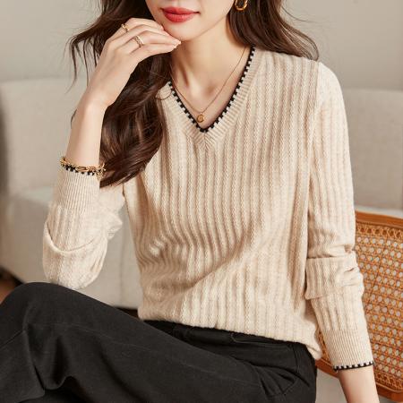 FA53048# 春季长袖t恤女打底衫新款洋气减龄宽松上衣v领针织衫  服裝批發女裝批發服飾貨源