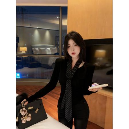 FA53057# ～秋冬磨毛新款韩版设计感领带V领长袖T恤修身短款上衣  服裝批發女裝批發服飾貨源