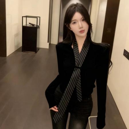 FA53057# ～秋冬磨毛新款韩版设计感领带V领长袖T恤修身短款上衣  服裝批發女裝批發服飾貨源