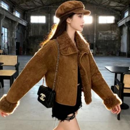 FA53068# 咖色羊羔外套皮毛一体新款复古拉德保暖上衣小个子毛毛短款外套  服裝批發女裝批發服飾貨源