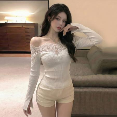 FA53073# 性感纯欲辣妹一字肩露锁骨长袖T恤蕾丝花边拼接针织打底上衣  服裝批發女裝批發服飾貨源