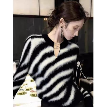 FA53083# 黑白条纹针织衫女冬季慵懒风显瘦套头毛衣  服裝批發女裝批發服飾貨源