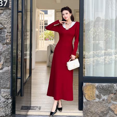 FA53140# 赫本风法式红色长袖针织连衣裙女韩系气质收腰内搭长裙新年战袍 服裝批發女裝批發服飾貨源