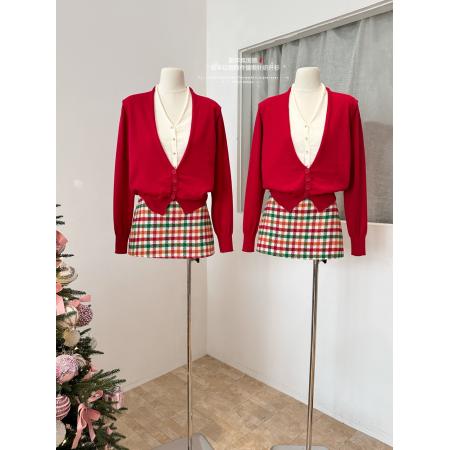 FA53163# 圣诞新年氛围感假两件V领针织开衫女秋冬款红色长袖通勤毛衣外套 服裝批發女裝批發服飾貨源