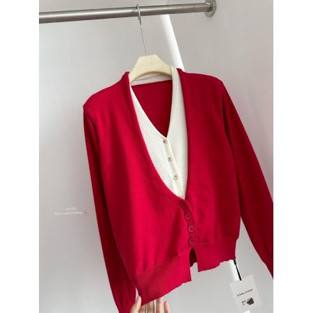 FA53163# 圣诞新年氛围感假两件V领针织开衫女秋冬款红色长袖通勤毛衣外套 服裝批發女裝批發服飾貨源