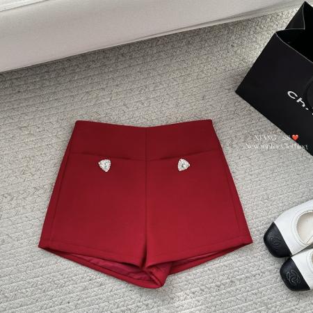 FA53166# 新款高级感气质韩版小香风毛呢精致设计感三角不规则水钻短裤 服裝批發女裝批發服飾貨源