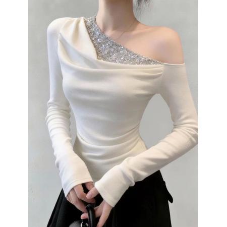 FA53221# 秋冬拼接斜领露肩修身显瘦打底衫女内搭设计感长袖t恤上衣 服裝批發女裝批發服飾貨源