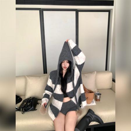 FA53237# 高品质秋新款宽松慵懒开衫条纹连帽长袖毛衣外套女 服裝批發女裝批發服飾貨源