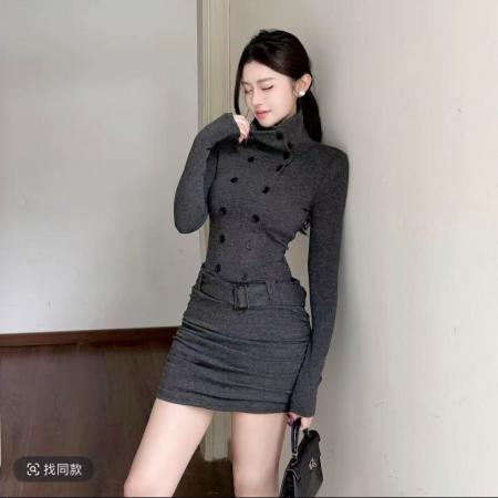 FA53246# 辣妹风高领纽扣显瘦收腰长袖连衣裙秋冬气质修身包臀褶皱打底短裙 服裝批發女裝批發服飾貨源