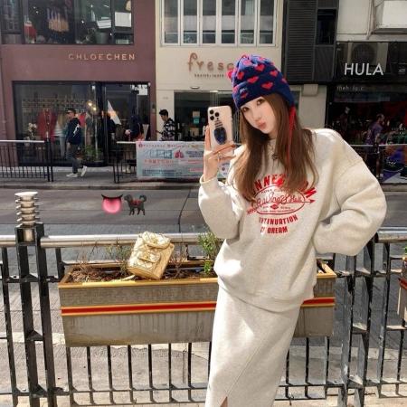 FA53255# 韩系慵懒风卫衣设计感开叉半身群两件一整套穿搭宽松休闲港风 服裝批發女裝批發服飾貨源