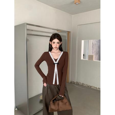 FA53287# 复古辣妹拼接蕾丝V领绑带设计感磨毛修身显瘦内搭打底衫 服裝批發女裝批發服飾貨源