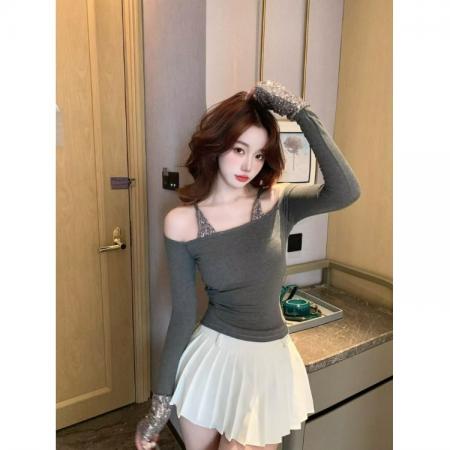 FA53295# 亮片拼接一字领长袖T恤女冬季修身假两件露肩上衣 服裝批發女裝批發服飾貨源