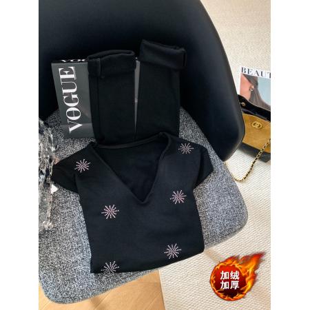 FA53324# 设计感V领烫钻长袖修身打底衫秋冬新款磨毛保暖别致上衣 服裝批發女裝批發服飾貨源