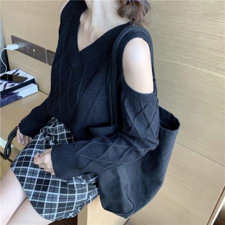 FA53359# 麻花V领露肩长袖针织衫上衣女新款慵懒风套头宽松毛衣 服裝批發女裝批發服飾貨源