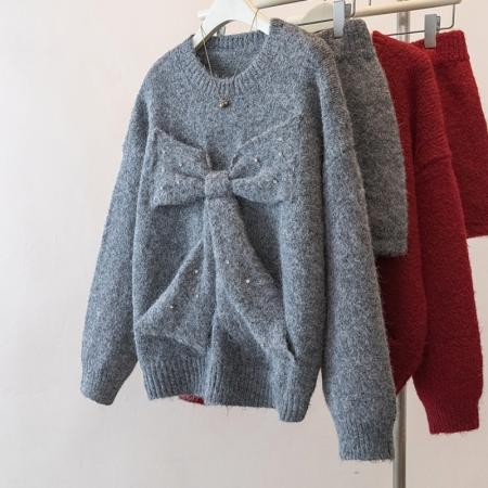 FA53370# 大码设计感蝴蝶结钉珠红色针织上衣百搭短裤减龄显瘦套装女 服裝批發女裝批發服飾貨源