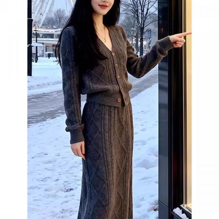 FA53390# 上架72小时有货-冬季超火一整套轻奢高级感穿搭灰色针织衫套装女 服裝批發女裝批發服飾貨源