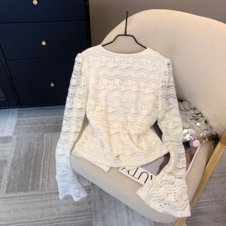 FA53398# 上千金风氛围感蕾丝v领花朵修身显瘦泡泡袖上衣秋冬加绒 服裝批發女裝批發服飾貨源