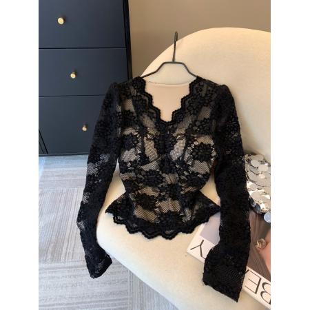FA53404# 上高级感黑色V领蕾丝衫性感秋冬新款百搭时髦蕾丝上衣打底衫 服裝批發女裝批發服飾貨源