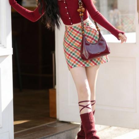 简约百搭彩虹条纹短裙女秋冬高腰显瘦垂感短 服裝批發女裝批發服飾貨源