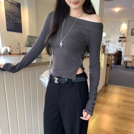 FA53519# 图高级感漂亮好看斜肩露肩长袖内搭打底衫女新款短款T恤