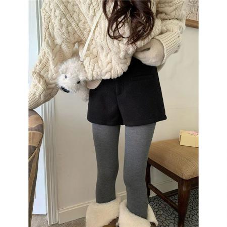 FA53554# 黑色毛呢包臀短裤女秋冬季新款辣妹外穿a字厚款韩系高腰靴裤