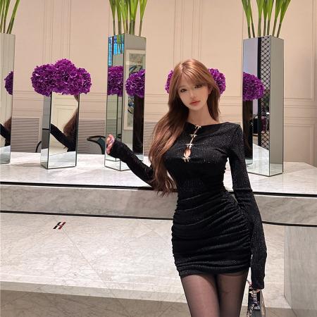 FA53570# 春装复古性感设计感镂空闪闪前后两穿收腰显瘦包臀连衣裙女