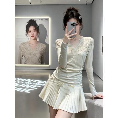 FA53585# 春上新蕾丝拼接收腰显瘦长袖打底衫女韩系气质纯欲T恤女