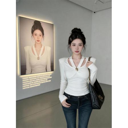 FA53588# 春上新纯欲设计挂脖V领长袖T恤女修身显瘦上衣打底衫女