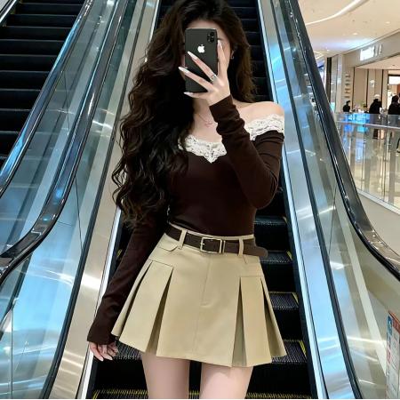 FA53595# 春上新蕾丝拼接一字肩收腰显瘦长袖打底衫纯欲内搭T恤女