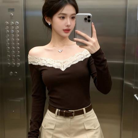 FA53595# 春上新蕾丝拼接一字肩收腰显瘦长袖打底衫纯欲内搭T恤女