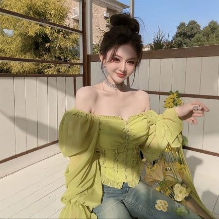 FA53657# 纯欲一字肩长袖露肩衬衫女春季设计感收腰显瘦短款泡泡袖法式上衣