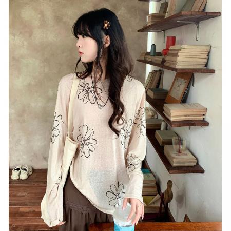 FA53677# 设计感甜美印花长袖T恤女夏季休闲宽松小众显瘦上衣秋季宽松防晒