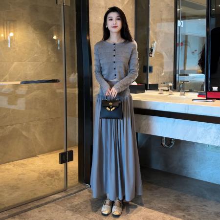 FA53709# 私享时刻条纹针织上衣长半裙休闲两件套