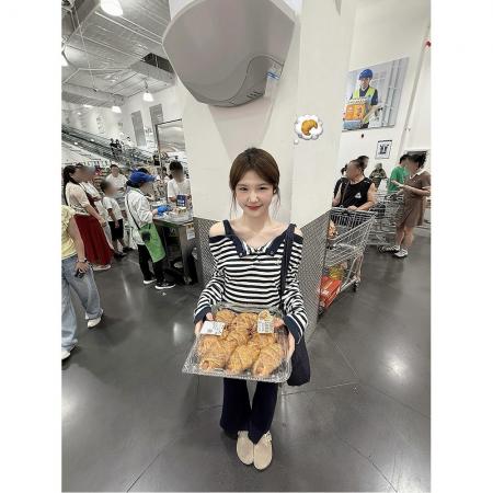 FA53724# 原版面料秋季甜酷辣妹条纹假两件长袖T恤设计感修身显瘦上衣 服裝批發女裝批發服飾貨源