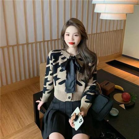 FA53799# 丝光棉温柔风奶牛纹提花针织开衫秋款小香风长袖短款毛衣 服裝批發女裝批發服飾貨源