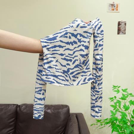 FA53829# 纯欲辣妹风豹纹斜领长袖打底衫女秋冬新款气质修身百搭上衣 服裝批發女裝批發服飾貨源