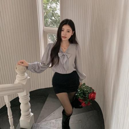 FA53833# 韩国早春法式优雅V领飘带泡泡袖气质百搭雪纺衫衬衫上衣 服裝批發女裝批發服飾貨源