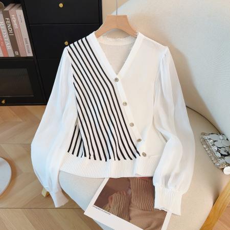 FA53950# 春季新款雪纺拼接针织衫V领蕾丝领口鸳鸯条纹上衣 服裝批發女裝批發服飾貨源