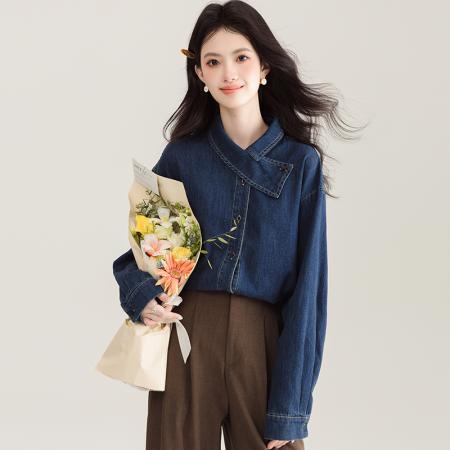 FA53997# 法式新款气质正肩牛仔衬衫女设计感小众别致上衣复古叠穿衬衣 服裝批發女裝批發服飾貨源
