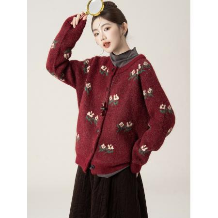 FA54027# 红色田园风花朵圆领毛衣外套女春季新款宽松软糯加厚针织开衫上衣 服裝批發女裝批發服飾貨源