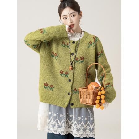 FA54027# 红色田园风花朵圆领毛衣外套女春季新款宽松软糯加厚针织开衫上衣 服裝批發女裝批發服飾貨源