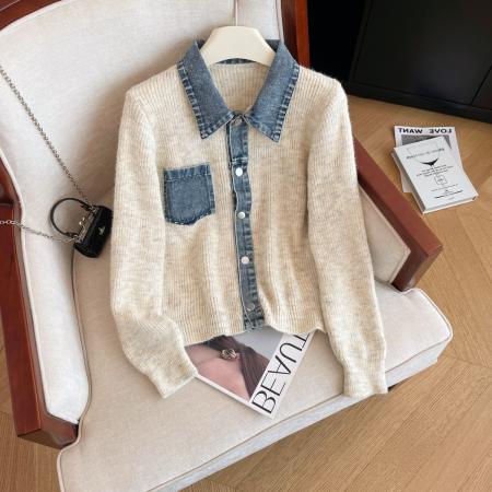 冬季新款设计感牛仔拼接毛衣开衫女洋气小众外穿显瘦假两件 服裝批發女裝批發服飾貨源