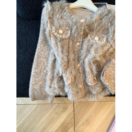 FA54114# 秋冬新款重工水钻领仿狐狸毛皮草外套金属扣针织开衫女潮 服裝批發女裝批發服飾貨源