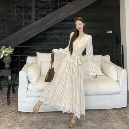 FA54125# 春季胖MM法式复古蕾丝长袖收腰绑带连衣裙女显瘦气质a字长裙 服裝批發女裝批發服飾貨源