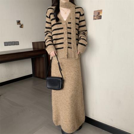 FA54175# 大码胖mm秋冬新款上衣半身连衣裙宽松遮肚条纹毛衣两件套装 服裝批發女裝批發服飾貨源