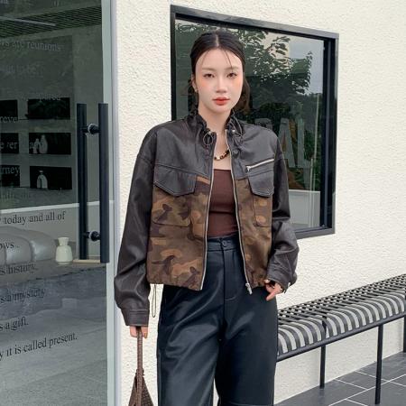 FA54182# 欧洲站设计感立领撞色拼皮迷彩鹿皮绒外套女秋季夹克上衣 服裝批發女裝批發服飾貨源