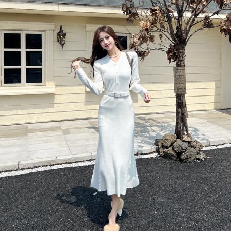 FA54185# 秋款新款正式场合通勤气质女神范白色V领针织打底连衣裙 服裝批發女裝批發服飾貨源