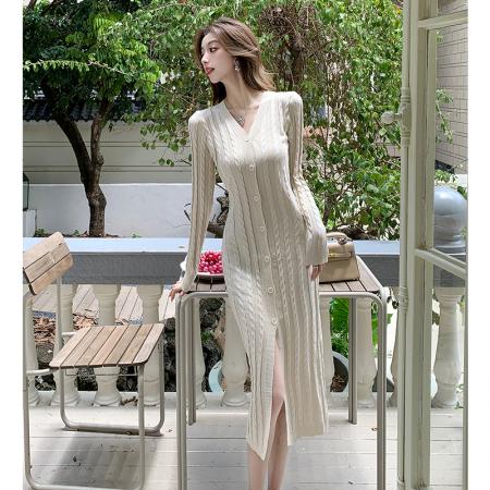 FA54191# V领麻花毛线长袖内搭连衣裙女秋冬新温柔风御姐收腰开叉长裙 服裝批發女裝批發服飾貨源