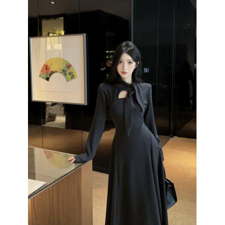 FA54324# 纯欲挂脖飘带长袖连衣裙女性感修身显瘦气质百搭高级长裙 服裝批發女裝批發服飾貨源