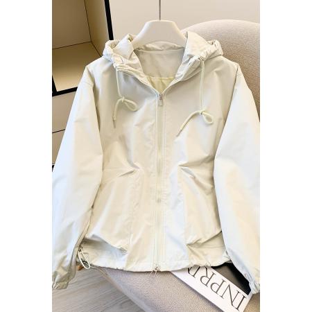 FA54400# 米色冲锋衣女士短款外套秋季新款时尚小个子爆款休闲冲锋衣潮  服裝批發女裝批發服飾貨源